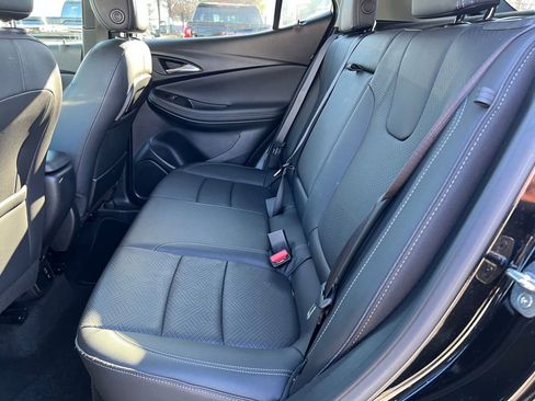 Used 2023 Buick Encore GX Essence w/ Experience Buick Package image 12
