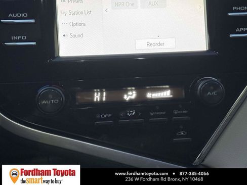 Used 2018 Toyota Camry SE image 23