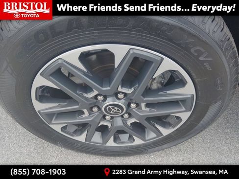 Used 2022 Toyota Tundra Limited AWD/4WD image 14