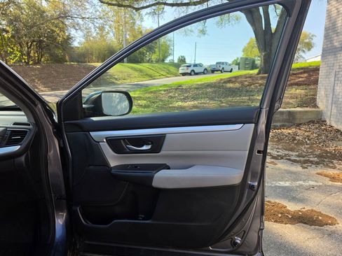 Used 2017 Honda CR-V LX image 84