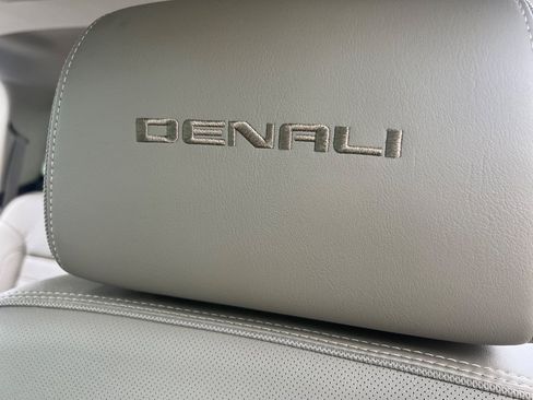 Used 2015 GMC Sierra 2500 Denali w/ Driver Alert Package AWD/4WD image 50
