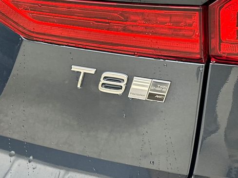 Used 2019 Volvo XC60 T8 Inscription w/ Protection Package Premier image 27