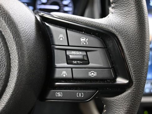 Used 2025 Subaru Forester Premium AWD/4WD image 27