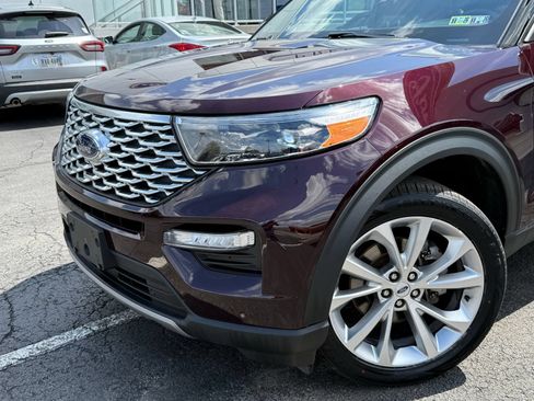 Used 2022 Ford Explorer Platinum w/ Equipment Group 601A AWD/4WD image 22