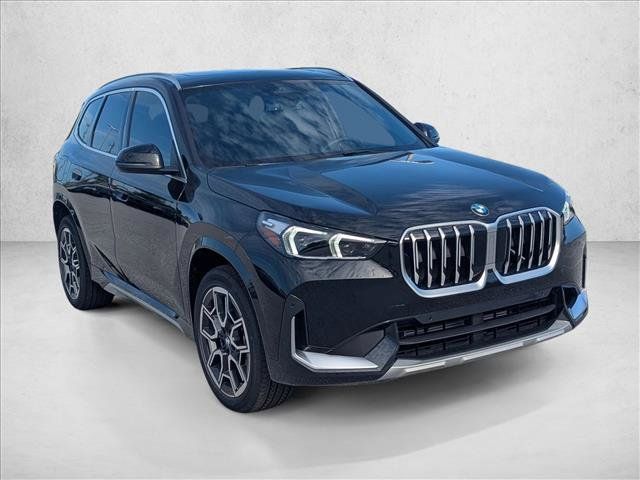 Used 2026 BMW X1 xDrive28i AWD/4WD image 6