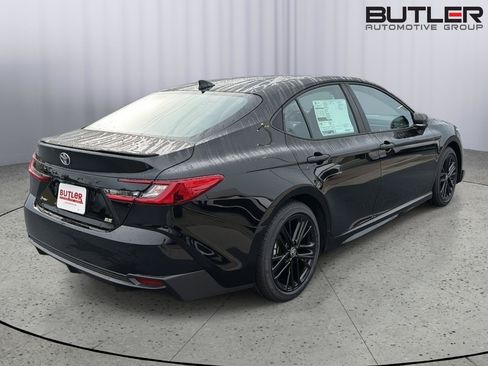 New 2026 Toyota Camry SE FWD image 6