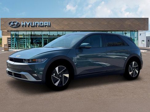 New 2026 Hyundai Ioniq 5 SE RWD image 2