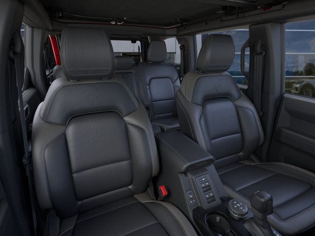 New 2026 Ford Bronco Outer Banks w/ Sasquatch Package AWD/4WD image 10