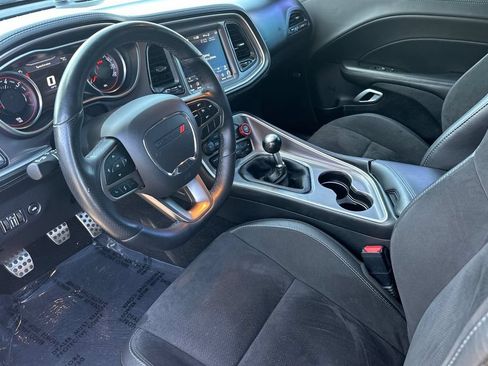 Used 2022 Dodge Challenger R/T Scat Pack RWD image 12