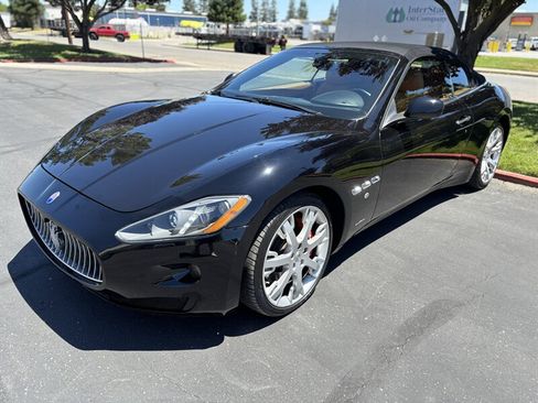 Used 2016 Maserati GranTurismo Convertible RWD image 4