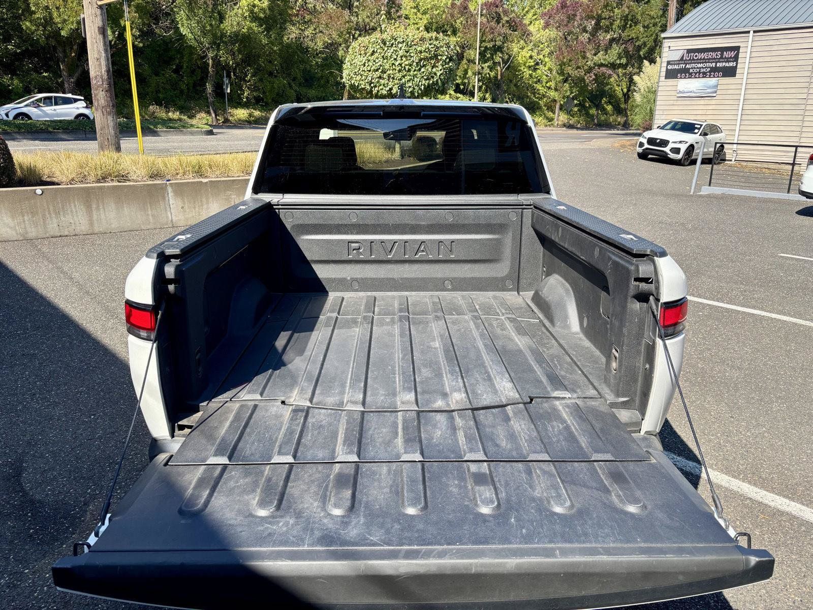 Used 2022 Rivian R1T Adventure AWD/4WD image 38