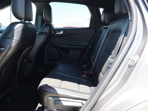 Used 2024 Ford Escape ST-Line w/ Tech Pack #1 AWD/4WD image 10