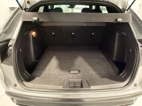 Used 2025 Chevrolet Trax RS w/ Sunroof Package image 22