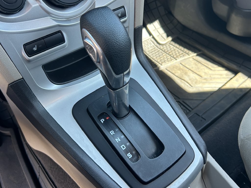 Used 2019 Ford Fiesta SE FWD image 16