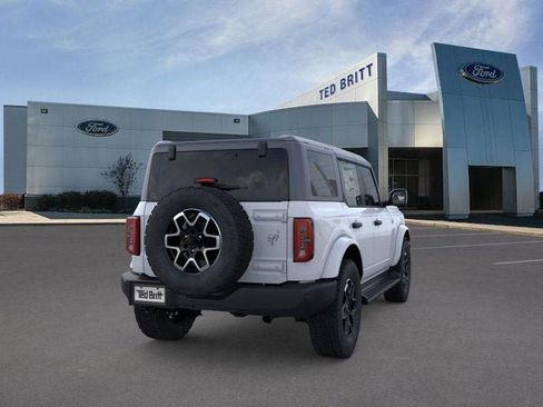 New 2026 Ford Bronco Outer Banks image 8