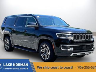 Used 2024 Jeep Wagoneer L Series II w/ Flexible Seating Group RWD video 1