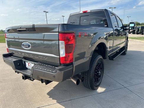 Used 2019 Ford F250 Lariat w/ Lariat Ultimate Package image 5