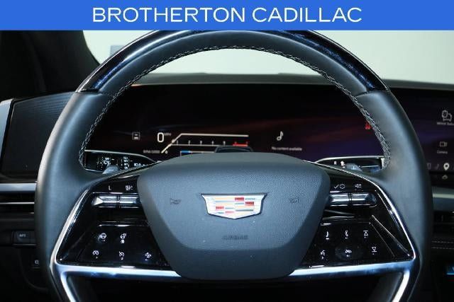 Certified 2025 Cadillac Escalade Premium Luxury w/ LPO, Floor Liner Package AWD/4WD image 19