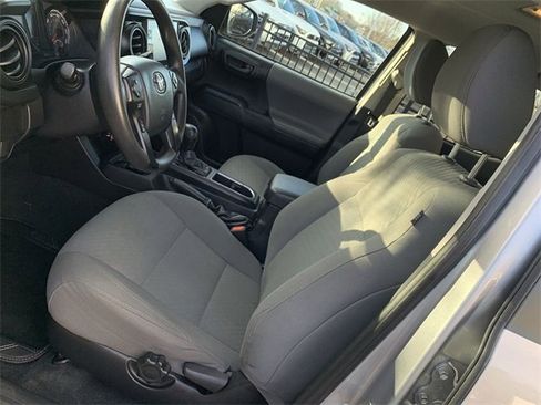 Used 2020 Toyota Tacoma SR image 18