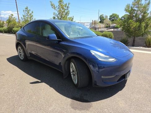 Used 2020 Tesla Model Y Long Range AWD/4WD image 3