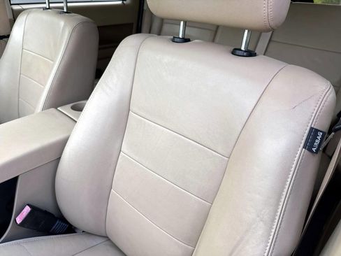 Used 2010 Ford Escape Limited FWD image 16