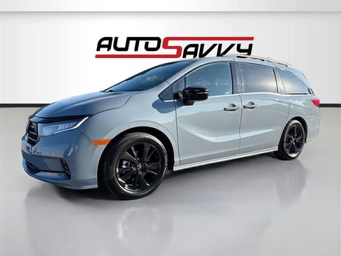 Used 2024 Honda Odyssey Sport image 3
