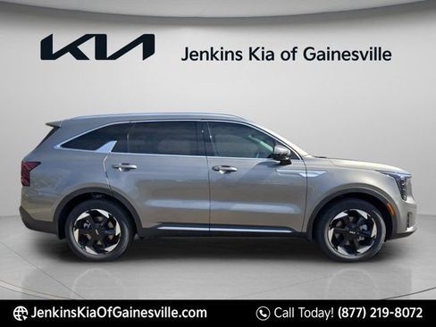 New 2026 Kia Sorento EX w/ EX Premium Package FWD image 2