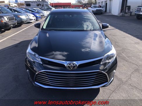 Used 2016 Toyota Avalon Limited w/ Toyota Safety Sense Package image 3