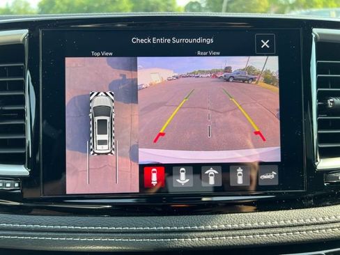 New 2026 Chrysler Pacifica Select FWD image 11