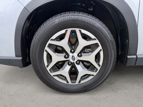 Certified 2024 Subaru Forester Premium AWD/4WD image 10