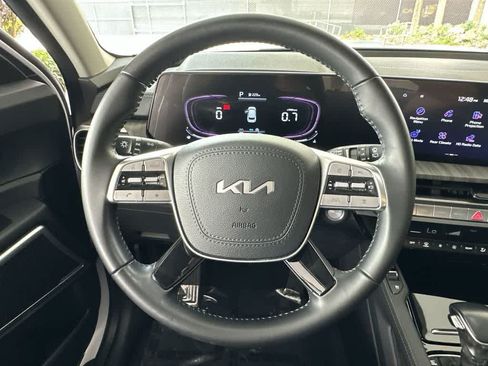 Used 2023 Kia Telluride EX w/ EX Captain's Chair Package FWD image 14