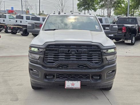 New 2026 RAM 3500 Tradesman AWD/4WD image 11