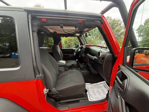 Used 2016 Jeep Wrangler Sport AWD/4WD image 19