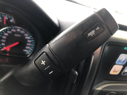 Used 2018 Chevrolet Silverado 1500 LT w/ All Star Edition AWD/4WD image 29