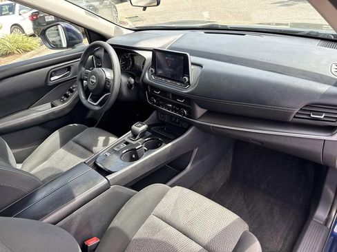 Used 2024 Nissan Rogue SV image 13