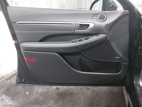 Used 2025 Hyundai Sonata Limited image 28