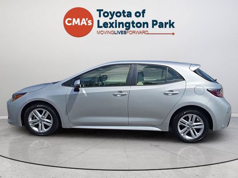 Used 2019 Toyota Corolla SE w/ SE Option Package FWD image 2