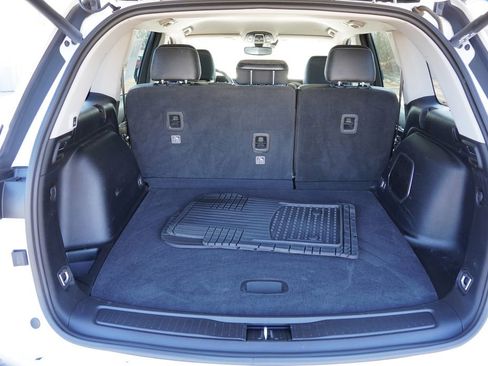 Certified 2023 Jeep Grand Cherokee Limited w/ Black Appearance Package image 22