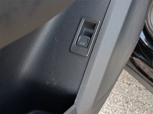 New 2025 Audi Q5 Premium Plus image 21