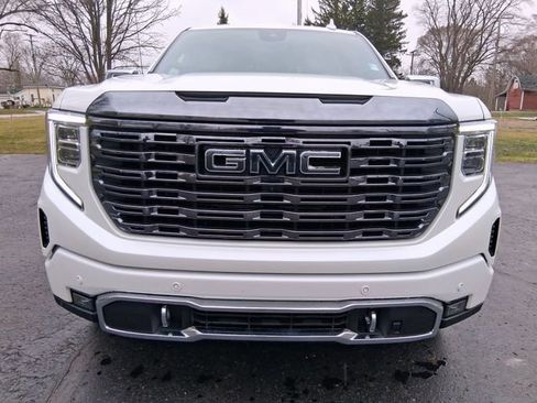 Used 2024 GMC Sierra 1500 Denali Ultimate image 2