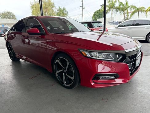Used 2018 Honda Accord Sport image 8
