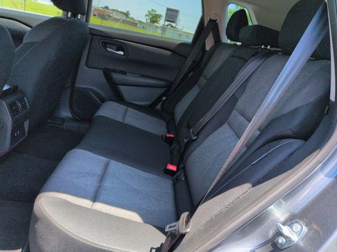 Used 2026 Nissan Rogue SV AWD/4WD image 29