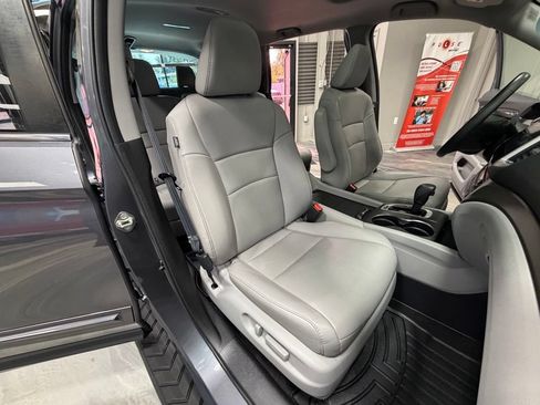 Used 2017 Honda Pilot EX-L image 4