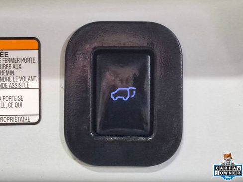 Used 2018 Toyota Sienna XLE Premium FWD image 29