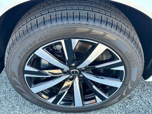 New 2026 Volvo XC90 B5 Core AWD/4WD image 26