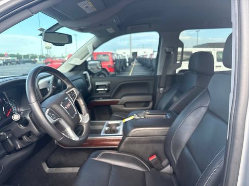 Used 2018 GMC Sierra 1500 SLT w/ SLT Premium Package AWD/4WD image 15