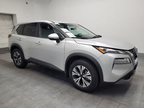 Used 2022 Nissan Rogue SV FWD image 11