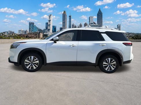 Certified 2025 Nissan Pathfinder SL AWD/4WD image 22