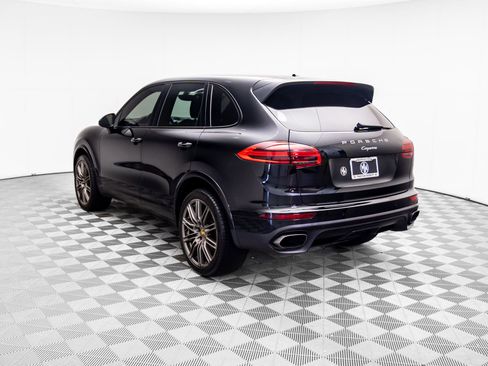 Certified 2017 Porsche Cayenne Platinum Edition image 3