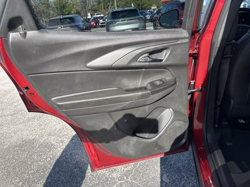 Used 2024 Chevrolet TrailBlazer RS image 29